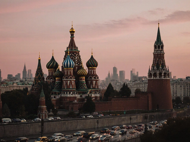 Какие две столицы у России? Москва и Санкт-Петербург - история и роль